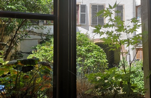Historic Center Apartment | Cosy groundfloor appartment in the heart of Strasbourg, with 2 bikes.