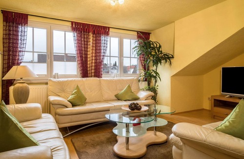 Heiligenberg Apartment | Cosy Holiday Apartment with Balcony, Wi-Fi, Heating and one Parking Space available
