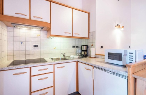 Lagundo Apartment | Cosy Holiday Apartment Kornus with Mountain View