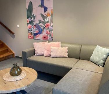 Colmont House | Cosy Holliday Home for 3 persons