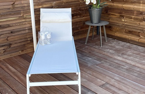 Ouistreham House | Cosy house with heated pool on the seafront