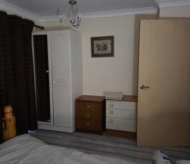 Colchester House | Cosy in Colchester x5