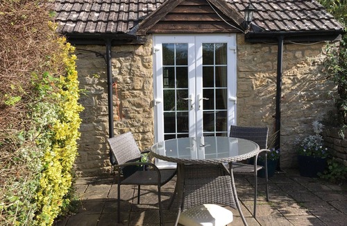 Rode Cottage | Cosy, peaceful cottage near Bath and Longleat.
