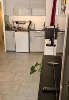 Saint-Mandrier-sur-Mer Apartment | Cosy Rez jardin 1 chambre plage parking wifi