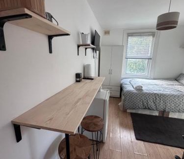 Bruce Grove Apartment | Cosy studio flat in London