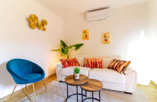 La Faviere Apartment | Cosy Studio et Hotel Services by SELECTsoHOME