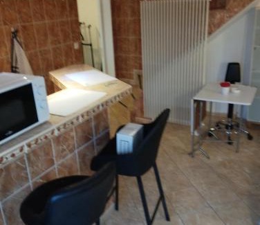 La Ferte-Gaucher Apartment | Cosy Studio meublé avec piscine partagée