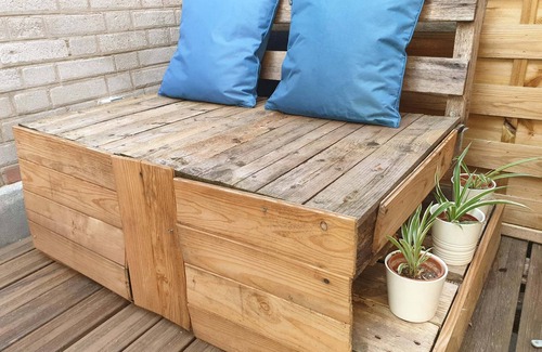 Sevran Apartment | Cosy Studio on the Canal "Near train station & CDG - Paris - Parc des Expos".