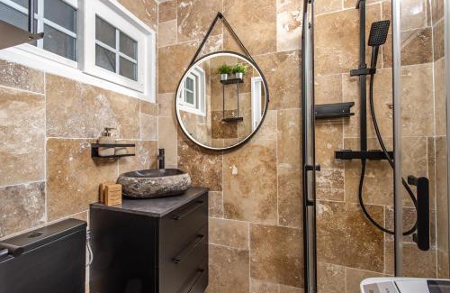 Menton Apartment | Cosy studio rénové - Proche de la mer - DI