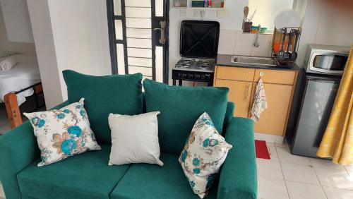 Riruta Apartment | Cosy Studio with Workspace