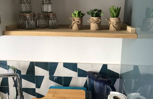 7th Arrondissement Apartment | Cosy T2 apartment - Lyon 7th metro streetcar - Parking - Charming furnishings