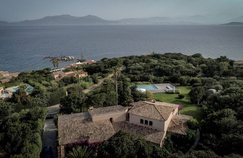 Coti-Chiavari House | Coti Chiavari: house full of character, 100m away from the sea, gulf of Ajaccio