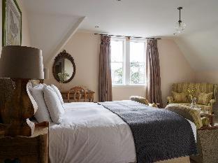 Cheltenham Bed & Breakfast | Cotswold Grange