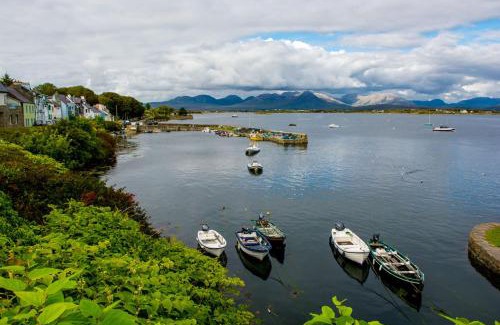 Roundstone House | Cottage 236 Roundstone