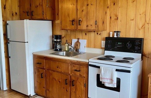 French River Cottage | Cottage #6 - 1 bedroom - pet friendly!