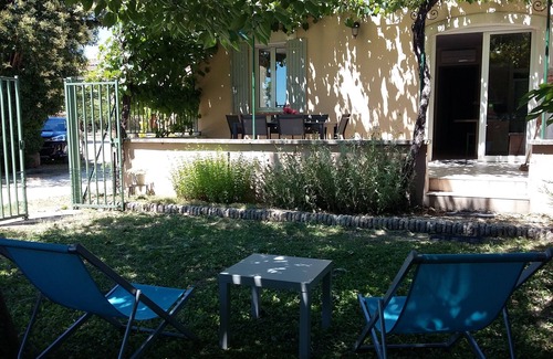 Violes House | Cottage 6 people in a vineyard - With swimming pool access