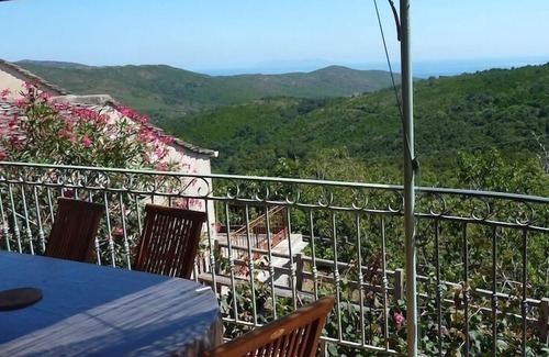 Cagnano House | Cottage, 7 seats, Village House, Cap Corse