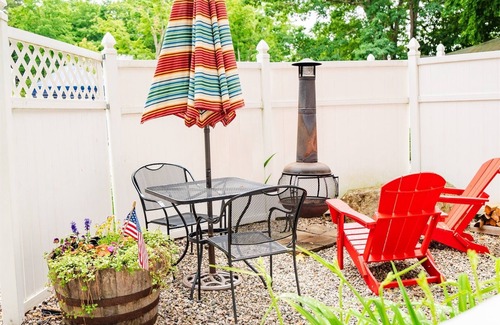 Wolfeboro Cottage | Cottage 7 - Year Round - Pet Friendly - Stand Alone 1 Bedroom/1 Bath