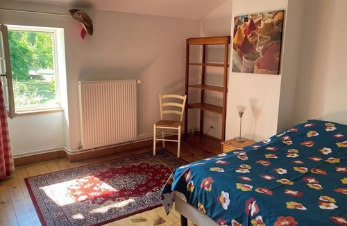 Chermignac House | cottage at the door of Saintes