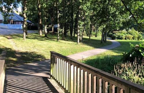 Ploermel House | Cottage at the foot of Lac au Duc and its golf course