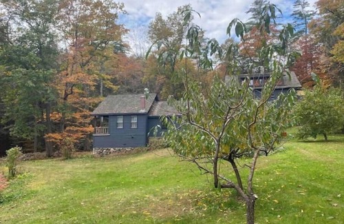 Wilton Cottage | Cottage beside a waterfall