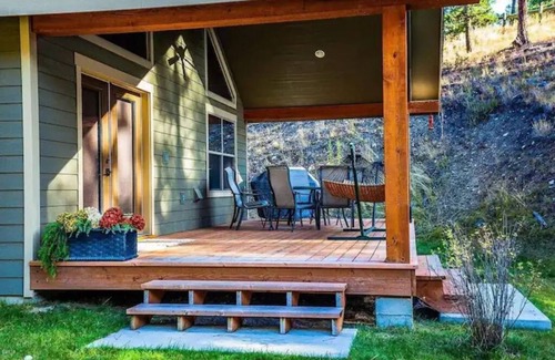 Rexford Cottage | Cottage Bliss Mountain Oasis