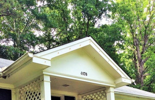Crestline Heights Cottage | Cottage - Central location -Great for small family and friends. DISCOUNTS AVAIL!