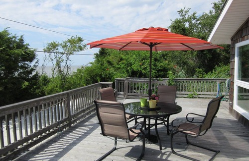 Green Creek Cottage | Cottage Fronting on the Delaware Bay ~ Private ~ Quiet ~ Surrounded by Nature