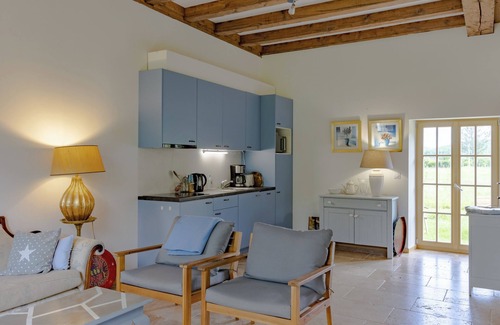 Condat-sur-Vezere House | Cottage 'Gîte 3' with Mountain View, Shared Pool and Wi-Fi