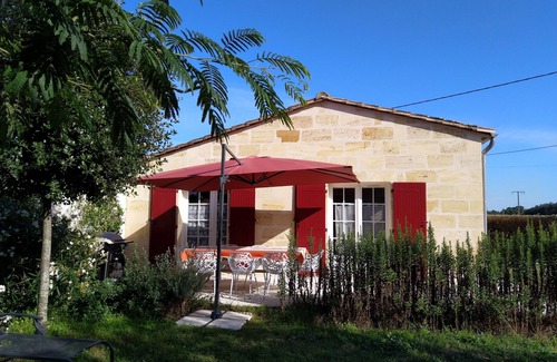 Listrac-Medoc House | Cottage House in Médoc: A Getaway between Vineyards, Ocean and Heritage