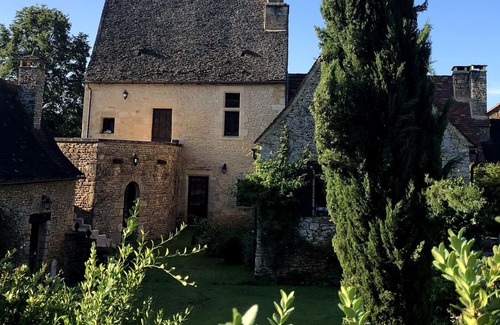 Castels et Bezenac House | Cottage in a strong house of the XV century in Black Périgord