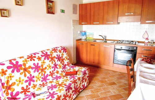 Asciano Apartment | Cottage in Asciano with Pool and Terrace