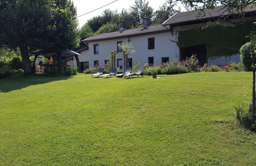 Bievre Isere House | Cottage in Brion 4 * in Isère Rhône Alpes satellite TV extra view