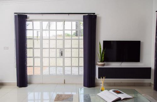 Gaborone Apartment | Cottage in Gaborone West Phase 1