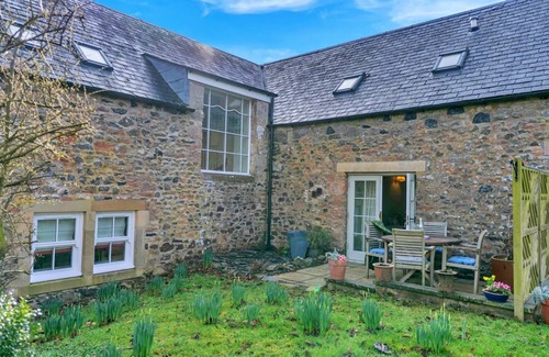 Kelso Cottage | Cottage in Kelso with Scenic Countryside Views