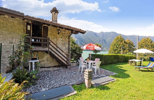 Idro Cottage | Cottage in Parole near Forest and Lake