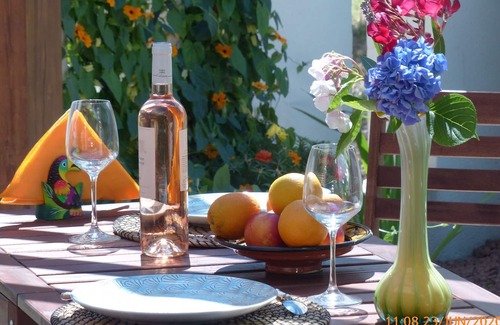 Lancon-Provence Apartment | Cottage La Pinède in Provence