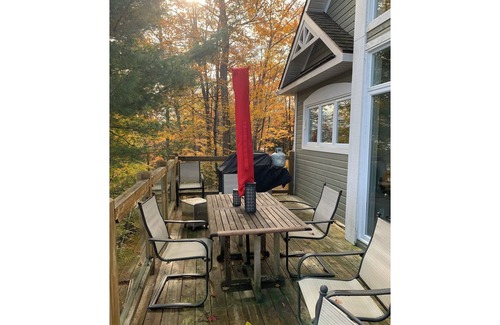 Seguin Cottage | Cottage on Lake Jo near Mactier.