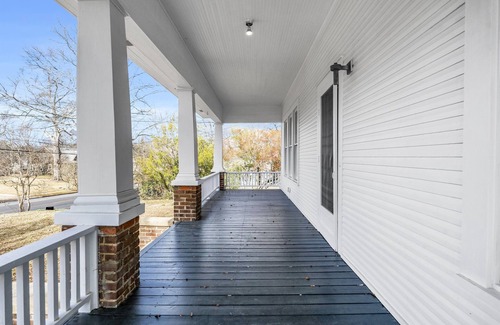 Starkville House | Cotton District | Modern | King Bed