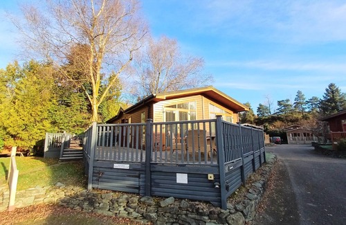 Troutbeck Bridge Ski Chalet | Cottontail Lodge - a holiday lodge that sleeps 4 guests in 2 bedrooms