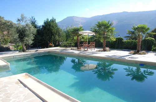 Busquistar Cottage | Country cottage with large swimming pool in Sierra Nevada National park.