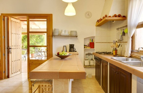 Buger Cottage | country estate ideal for families