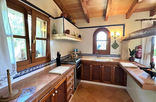 Arta Cottage | Country House 'Ca'n Jutger' with Private Pool, Private Terrace and Wi-Fi