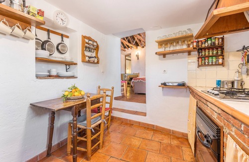 Villamena House | Country House 'Casa El Concejo' with Mountain View, Wi-Fi and Air Conditioning