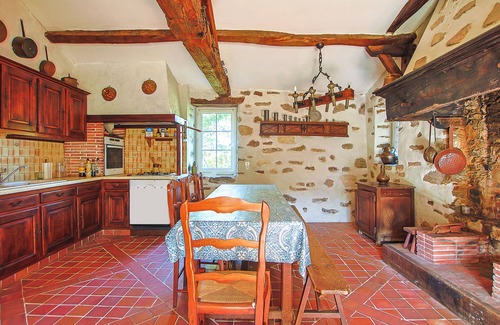 Landevieille Villa | Country House 'Domaine La Roblinière 10min Plage' with Private Terrace, Private Garden and Wi-Fi