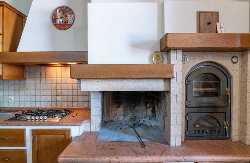 Cagli Apartment | Country House in Marche with Pool & Views