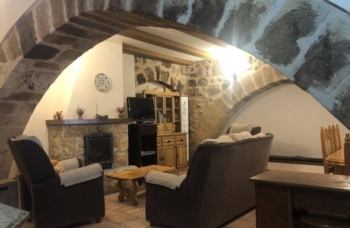 Ona House | Country House 'Juderia I' with Wi-Fi
