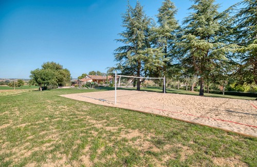 Faudoas Villa | Country House 'Villa Virginie Gite 1' with Private Pool, Wi-Fi and Air Conditioning