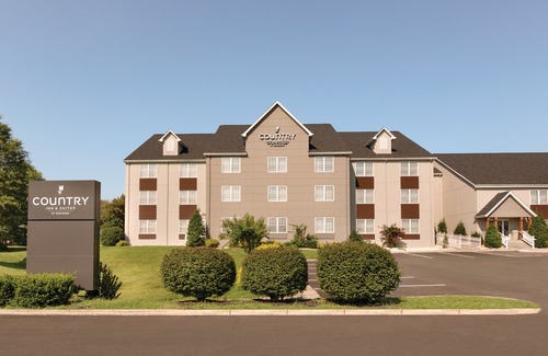 Hollins Hotel | Country Inn & Suites by Radisson, Roanoke, VA