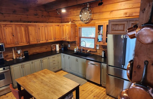Erin Other | Country Log Home - a quiet get-a-way not far from the city.